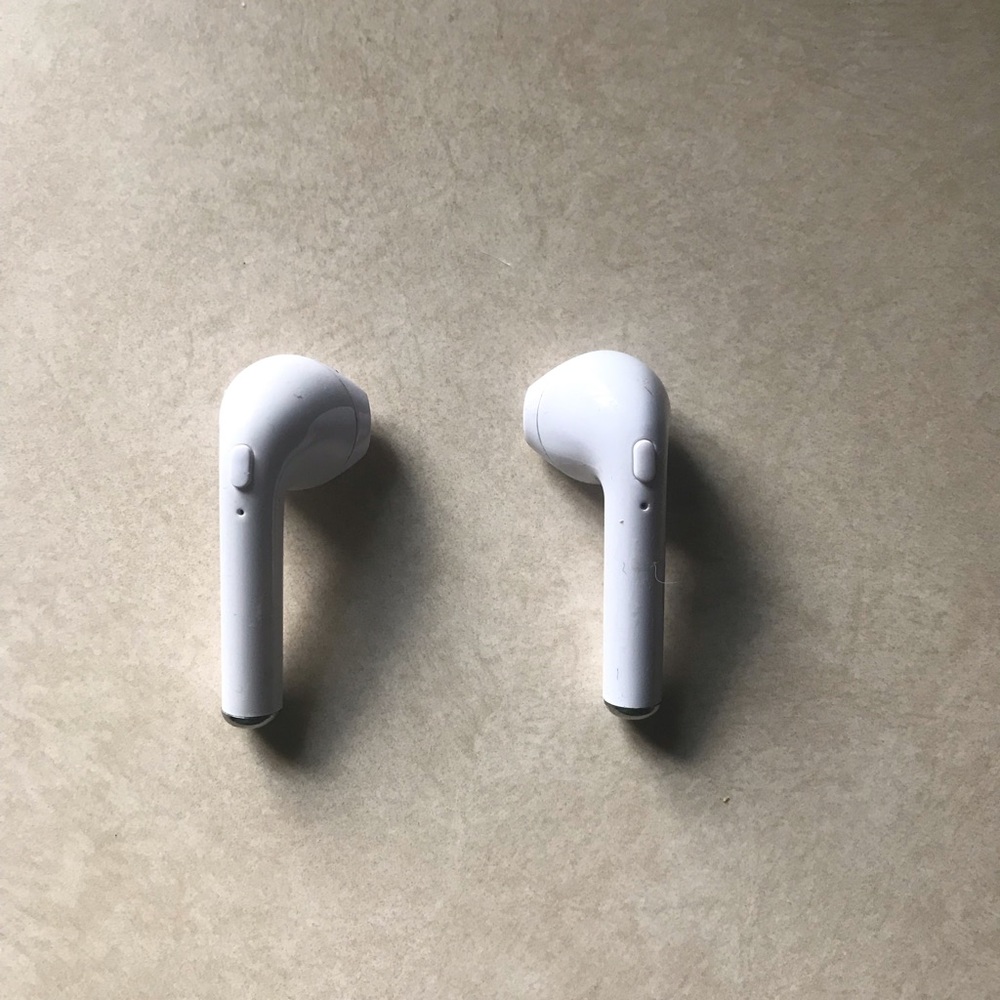 Bluetooth Wireless Earbuds